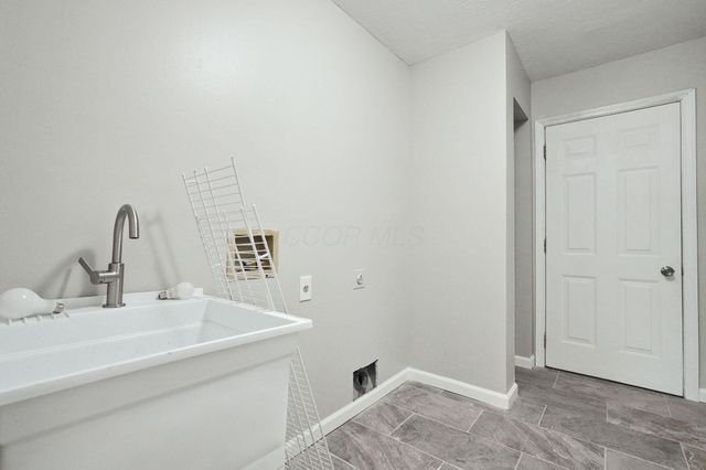 236 Winfall Drive, Columbus, OH 43230