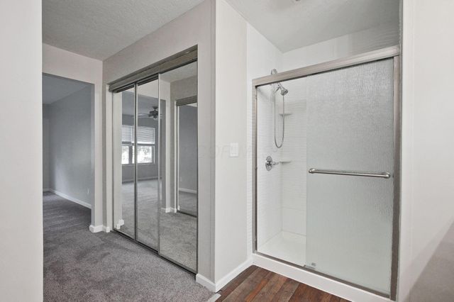 236 Winfall Drive, Columbus, OH 43230