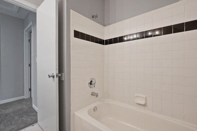 236 Winfall Drive, Columbus, OH 43230
