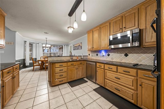 1840 Val Verde Road, Mcgregor, TX 76657