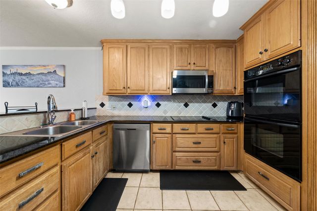 1840 Val Verde Road, Mcgregor, TX 76657