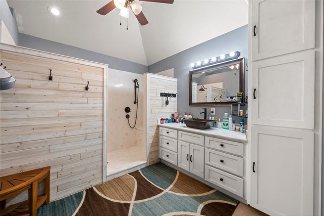 1840 Val Verde Road, Mcgregor, TX 76657