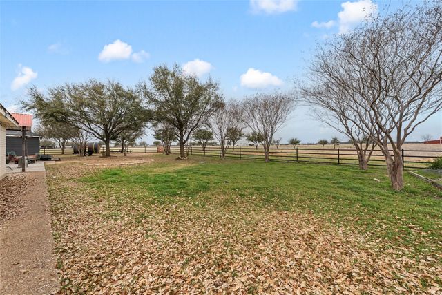 1840 Val Verde Road, Mcgregor, TX 76657