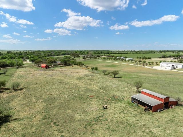 1840 Val Verde Road, Mcgregor, TX 76657