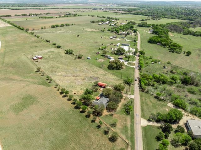 1840 Val Verde Road, Mcgregor, TX 76657