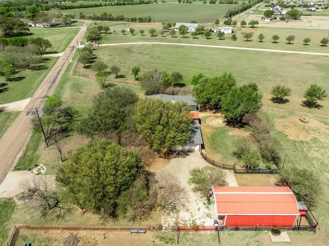 1840 Val Verde Road, Mcgregor, TX 76657