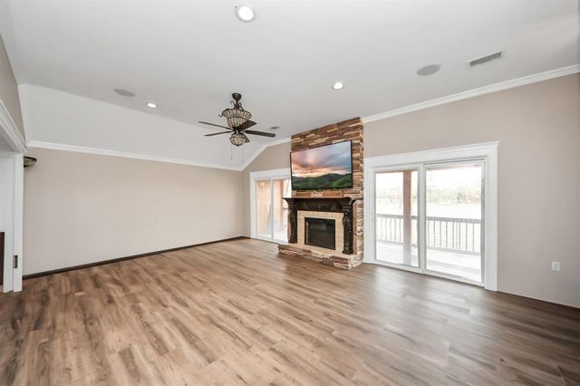 9731 Hadden Road, Baytown, TX 77521