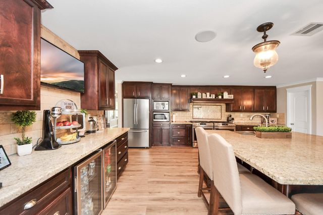 9731 Hadden Road, Baytown, TX 77521