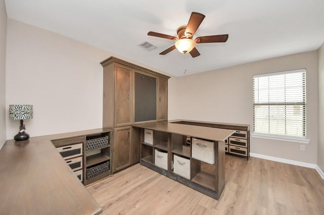 9731 Hadden Road, Baytown, TX 77521