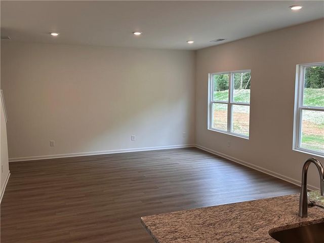 121 Stonecreek Avenue, Rockmart, GA 30153
