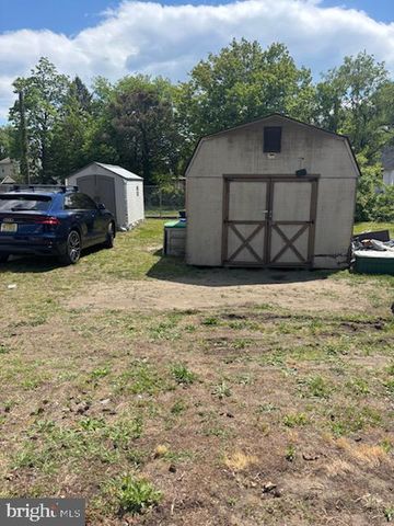 408 SAINT JOHN ST, Gloucester City, NJ 08030