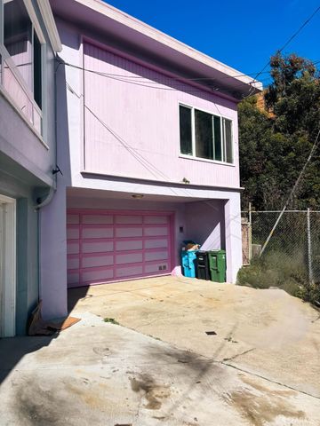 44 Gillette Ave, San Francisco, CA 94134