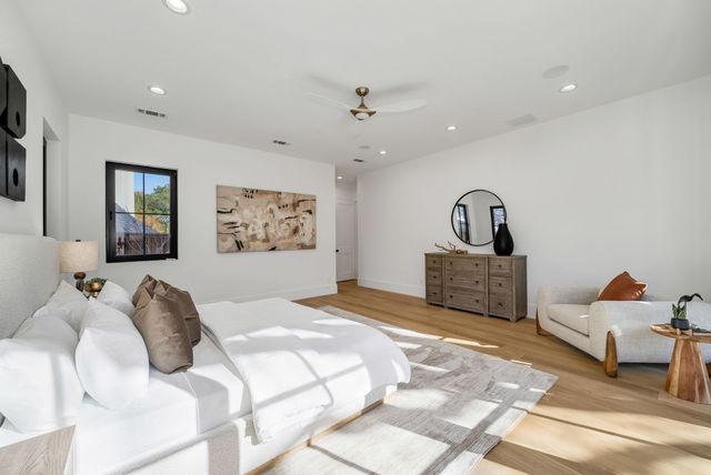 7004 Irongate Lane, Dallas, TX 75214