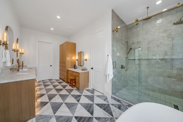 7004 Irongate Lane, Dallas, TX 75214