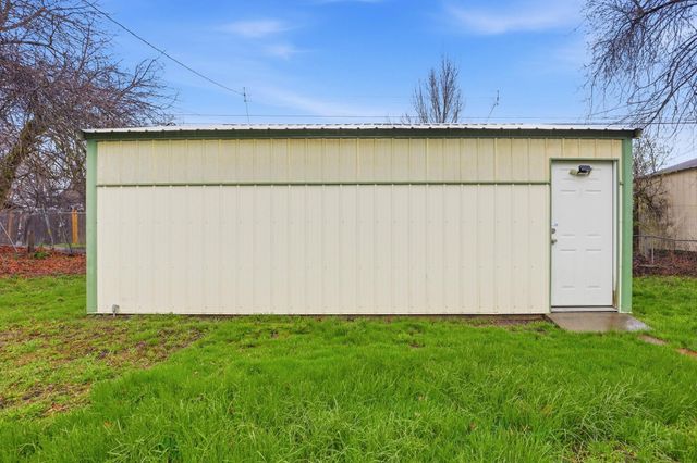 1917 E Liberty Ave, Spokane, WA 99207