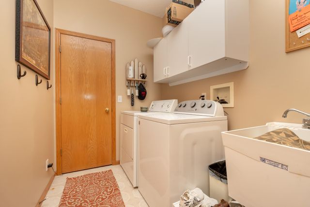 1507 Dublin Court, Shakopee, MN 55379