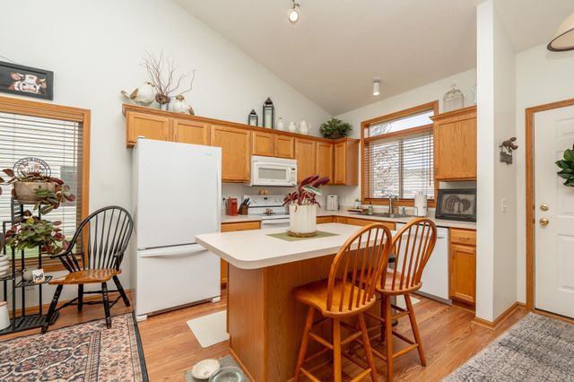 1507 Dublin Court, Shakopee, MN 55379