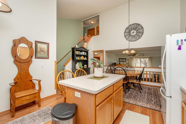 1507 Dublin Court, Shakopee, MN 55379