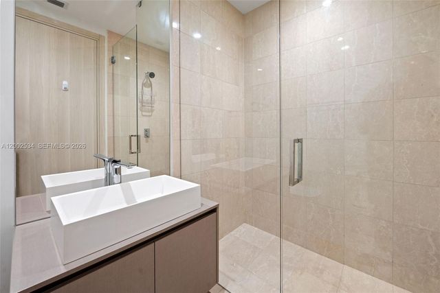 1000 Brickell Plaza PH5103, Miami, FL 33131