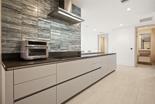 1000 Brickell Plaza PH5103, Miami, FL 33131
