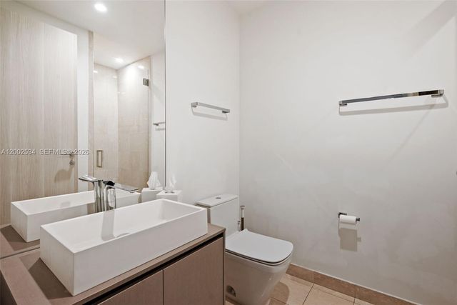 1000 Brickell Plaza PH5103, Miami, FL 33131