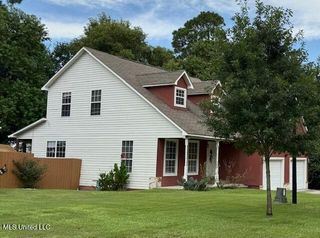 2829 Villa Venezia Court, Ocean Springs, MS 39564