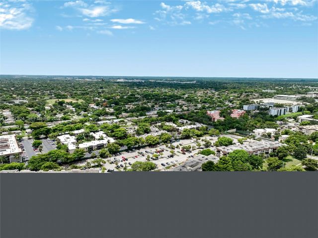 7000 NW 17th Street 303, Plantation, FL 33313
