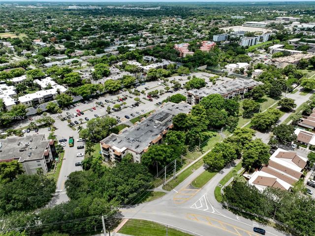 7000 NW 17th Street 303, Plantation, FL 33313