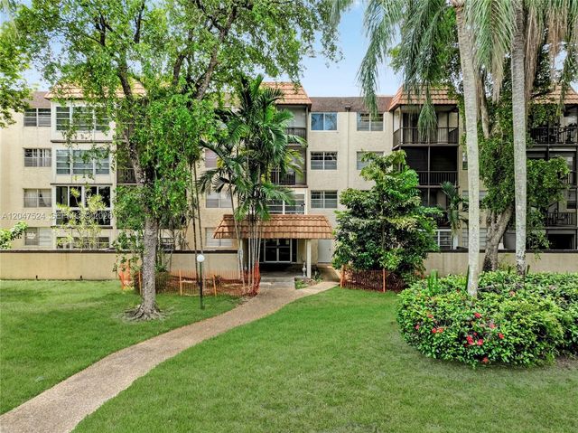 7000 NW 17th Street 303, Plantation, FL 33313