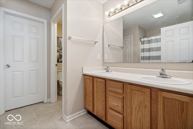 11770 Sand Creek Boulevard, Fishers, IN 46037