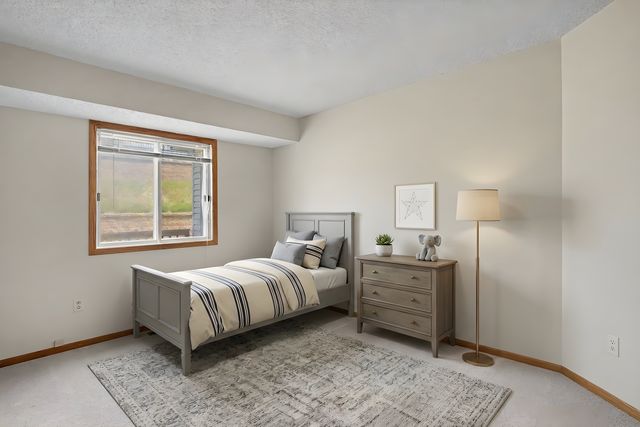 14264 Glencove Path, Apple Valley, MN 55124