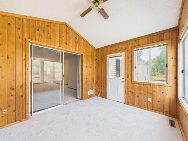 14264 Glencove Path, Apple Valley, MN 55124
