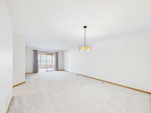 14264 Glencove Path, Apple Valley, MN 55124