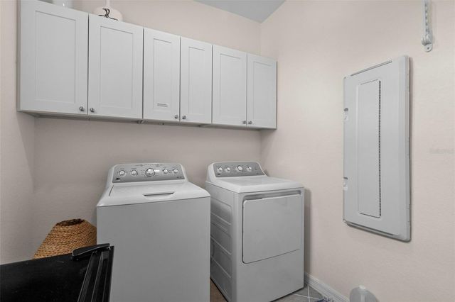 10058 CROOKED CREEK DRIVE 201, Venice, FL 34293