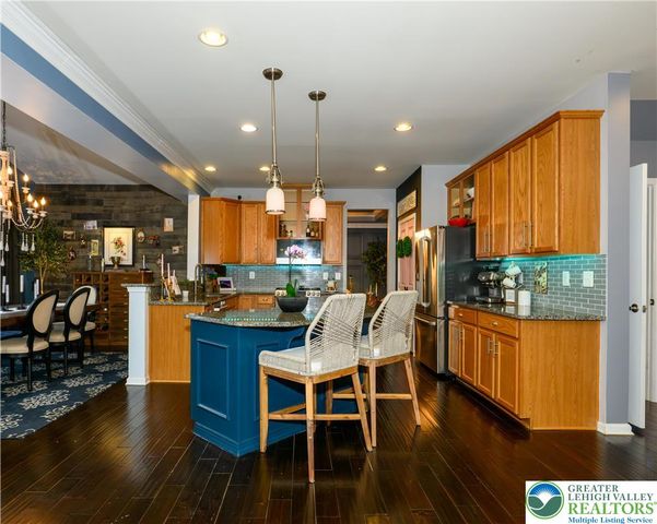 6310 Candle Place, Upper Saucon Twp, PA 18036