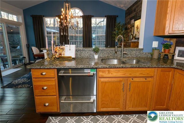 6310 Candle Place, Upper Saucon Twp, PA 18036