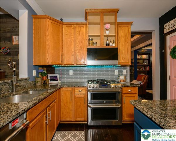 6310 Candle Place, Upper Saucon Twp, PA 18036