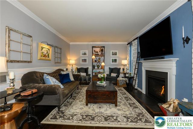6310 Candle Place, Upper Saucon Twp, PA 18036