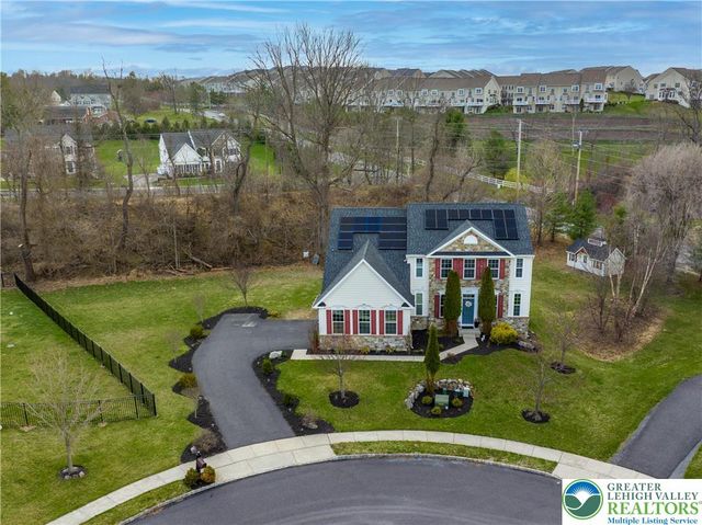 6310 Candle Place, Upper Saucon Twp, PA 18036