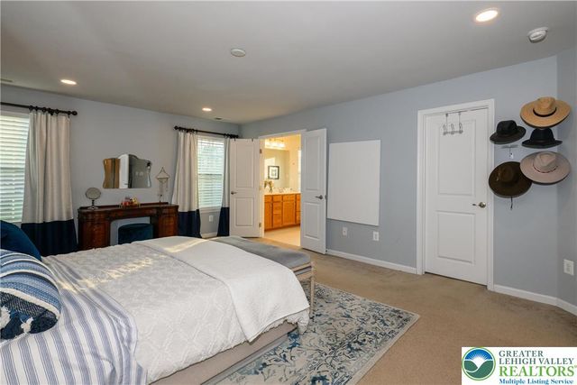 6310 Candle Place, Upper Saucon Twp, PA 18036