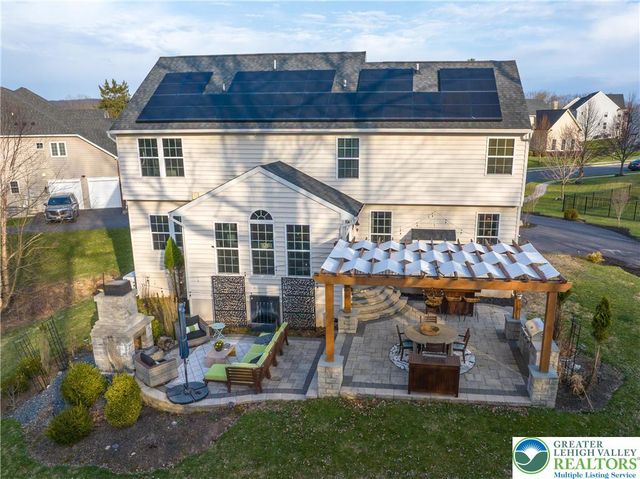 6310 Candle Place, Upper Saucon Twp, PA 18036