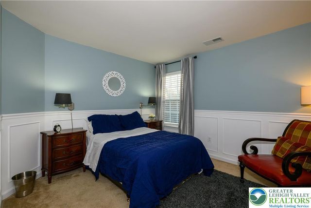 6310 Candle Place, Upper Saucon Twp, PA 18036