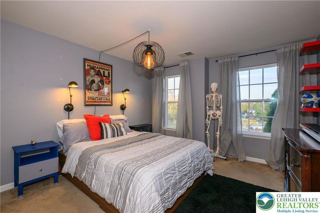 6310 Candle Place, Upper Saucon Twp, PA 18036