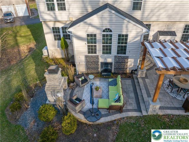 6310 Candle Place, Upper Saucon Twp, PA 18036