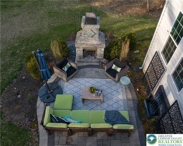 6310 Candle Place, Upper Saucon Twp, PA 18036