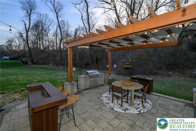 6310 Candle Place, Upper Saucon Twp, PA 18036