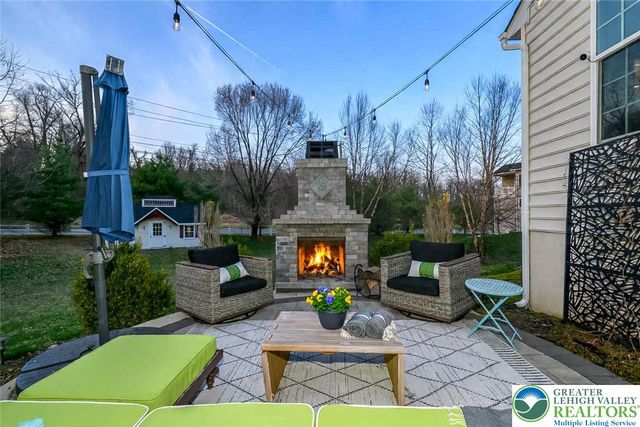 6310 Candle Place, Upper Saucon Twp, PA 18036