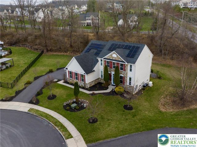 6310 Candle Place, Upper Saucon Twp, PA 18036