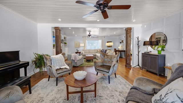 2164 WILDERNESS CV, Germantown, TN 38139