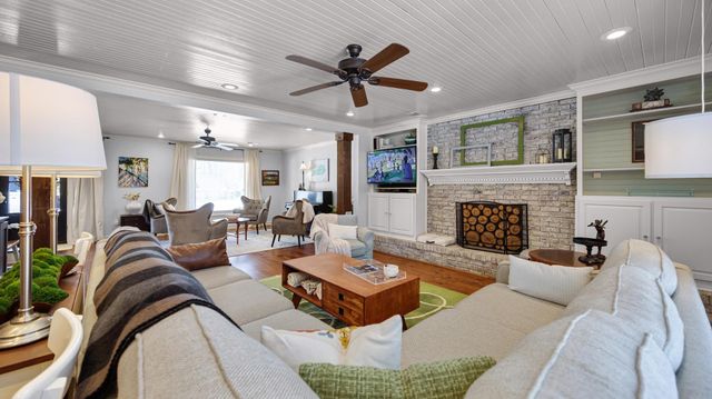 2164 WILDERNESS CV, Germantown, TN 38139